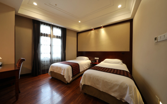 Seventh Heaven Hotel