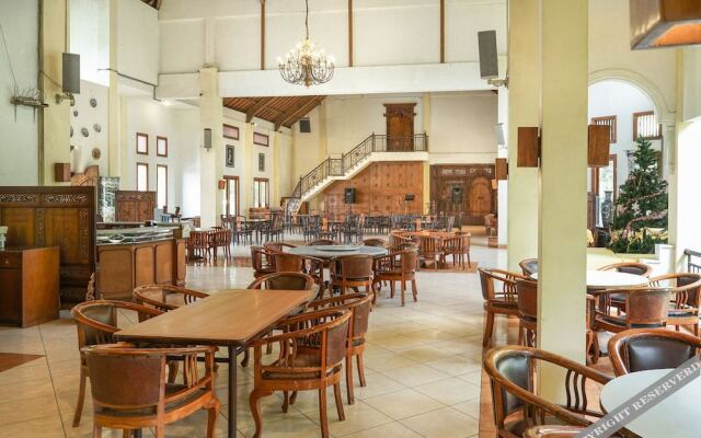 Front One Resort Indraloka Temanggung