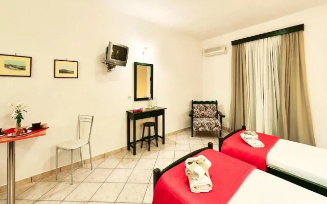 Remezzo Apartments & Studios