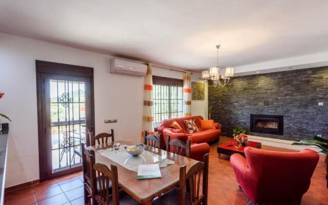 Villa Asuncion Arenas by Ruralidays