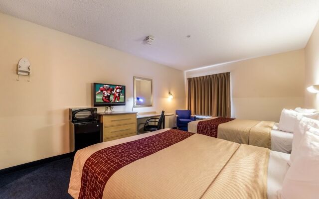 Red Roof Inn Laredo – I-83 South