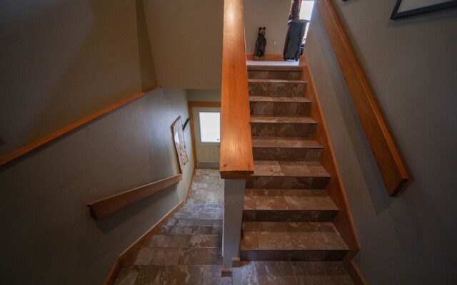 Cabin in the Pines 4