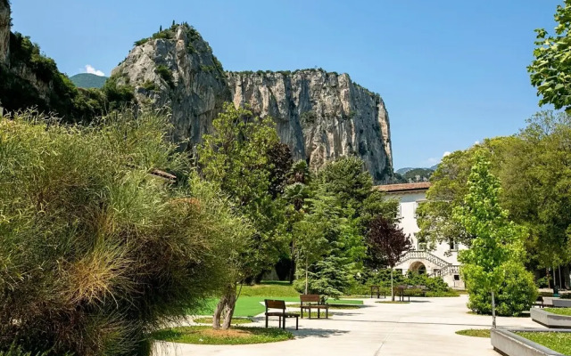 Arco Rocks 1