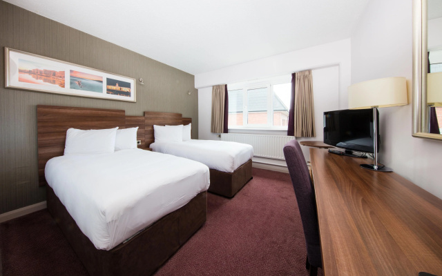 Leonardo Hotel Cork - Image 5
