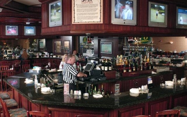 Seven Feathers Casino Resort