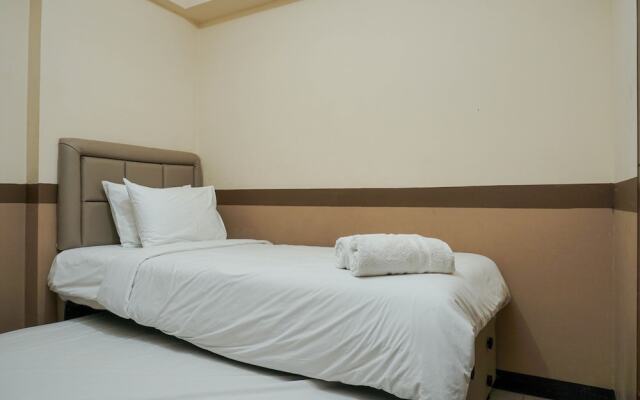 Homey and Compact 2BR Pluit Sea View Apartment