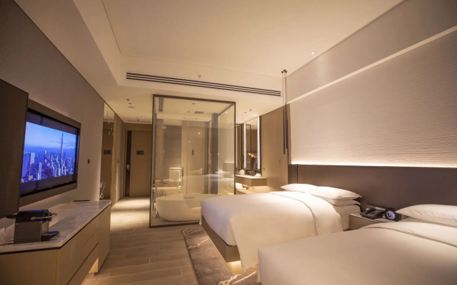 Renaissance Shenzhen Bay Hotel