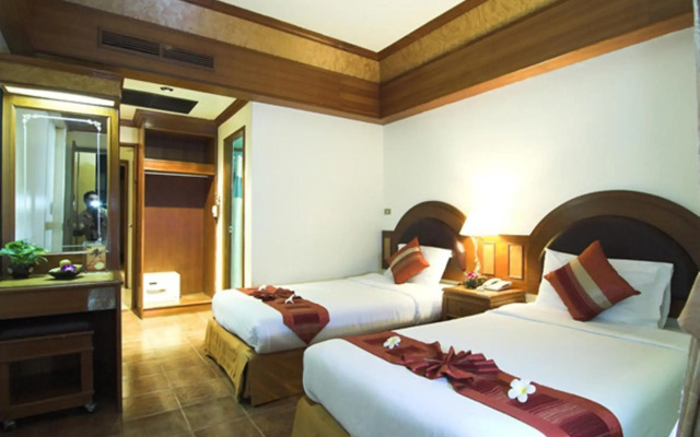 P.S Hotel  (SHA Extra Plus)