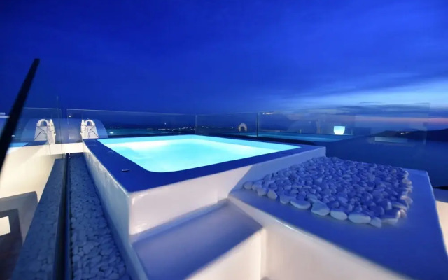 Captivating 2-bed Villa in Imerovigli, Santorini