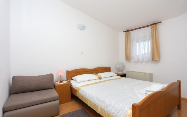Studio apartment Lias 2 - with restaurant: SA8 Rogoznica, Riviera Sibenik