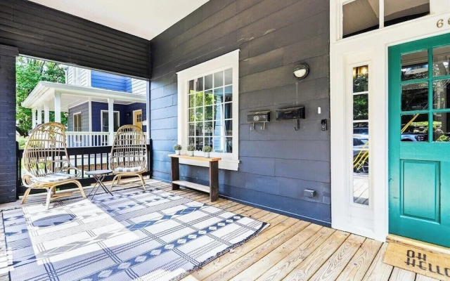 Stylish Oasis in Prime Location