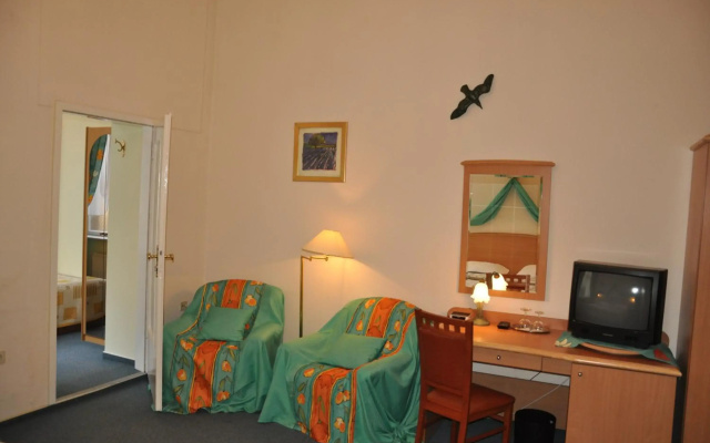 Hotel Pension Savoy