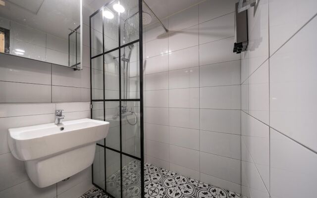 Four Seasons Motel Jinju