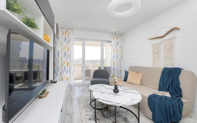 Swinoujscie Apartment for 6 by Renters