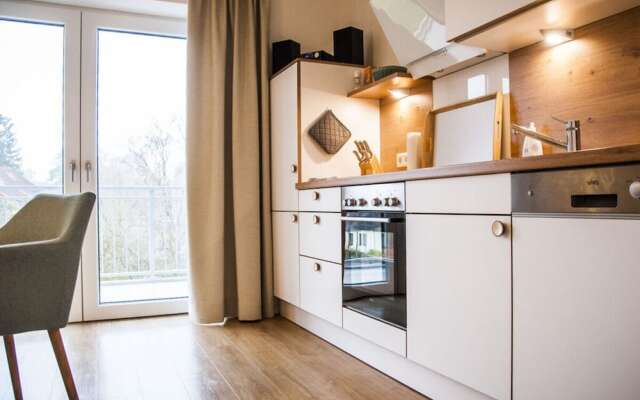 Narrow Luzin Modern Retreat