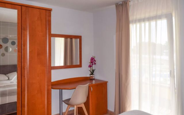 Matilde Beach Resort 13780