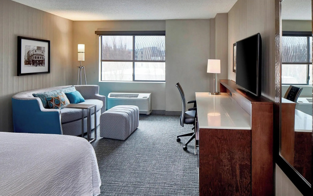 Courtyard by Marriott Seattle Sea-Tac Area