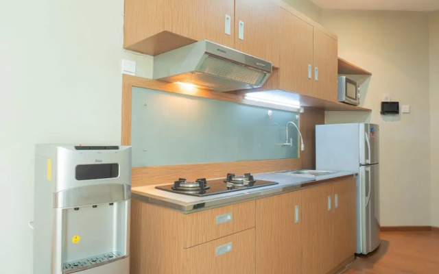 Comfy 1BR at Green Central City Apartment near Glodok