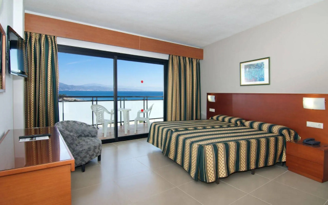 Hotel Puente Real
