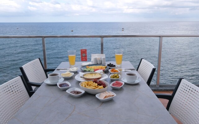 The Marine Hotel