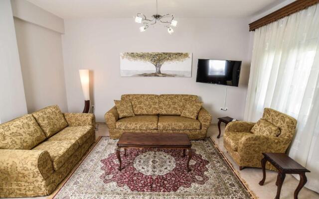 Friendly Flat 2