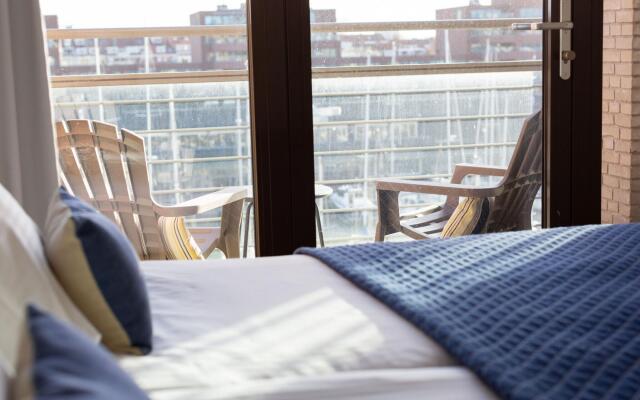 Apartment in Netherlands With Marina View