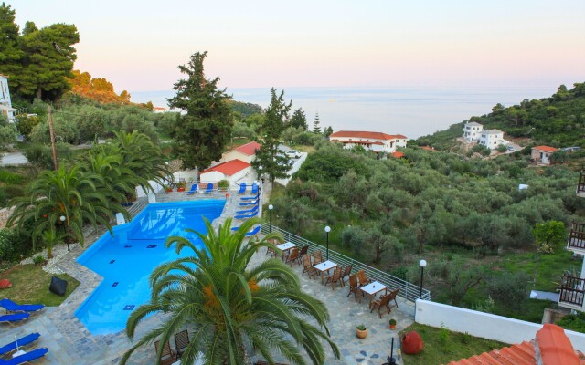 Stafylos Suites Boutique Hotel