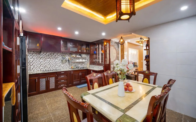 D&C House Luxury - Homestay Da Nang