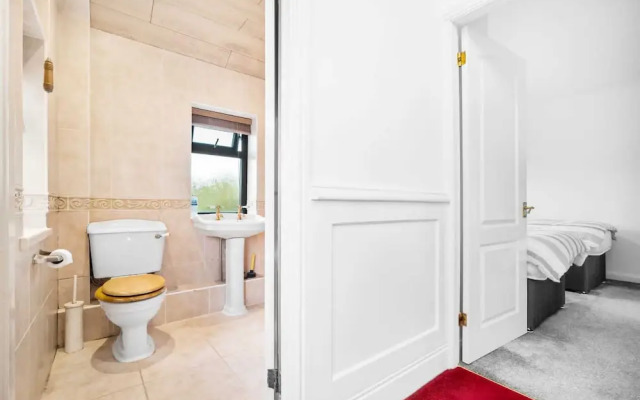 Stunning 2-bed House in Birmingham