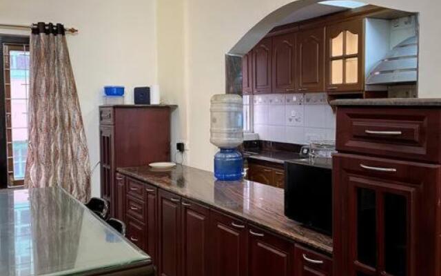Lovely 4 bedroom condo