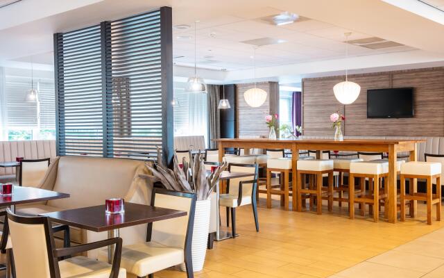 Holiday Inn Express Amsterdam - Sloterdijk Station by IHG