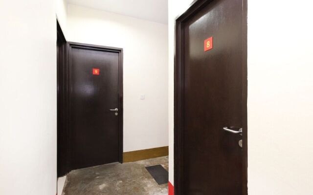 OYO 712 Hotel Corridor