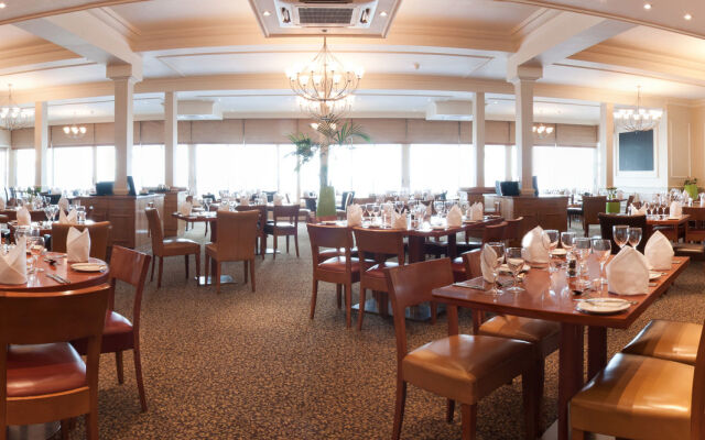 Sandbanks Hotel