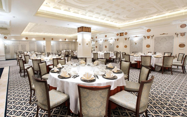 Legend Palace Hotel