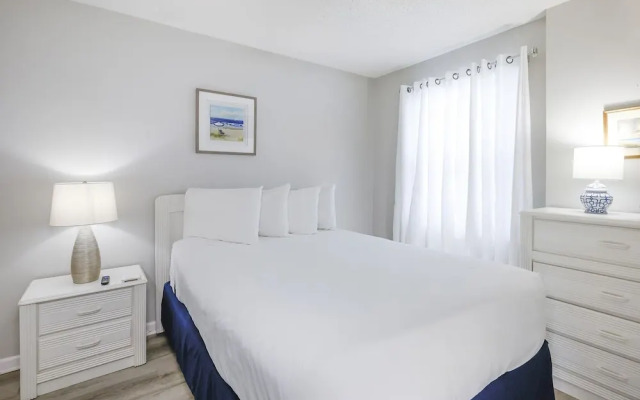 Tradewinds 806 2 Bedroom Condo