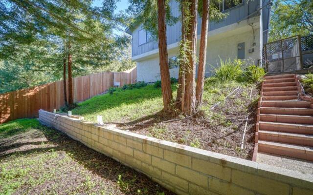 Santa Barbara Cozy Studio with Private Patio