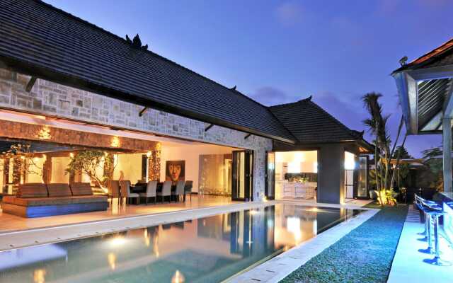 Villa Samudra Raya