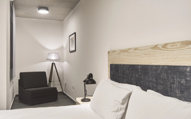 Mr. Todd Hotel