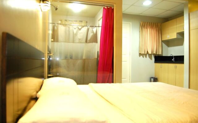 Rumi Apartelle Hotel