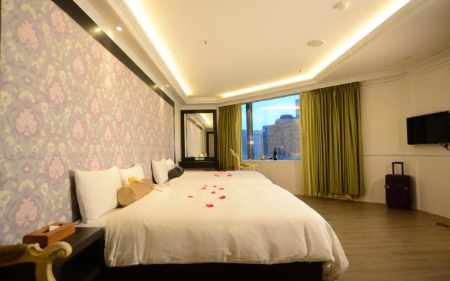 Golden Age Hotel