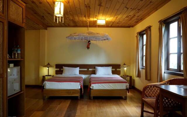 Thitaw Lay House B & B