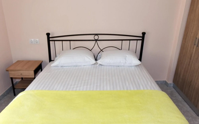 Elina Studios 1 by Travelpro Services - Nea