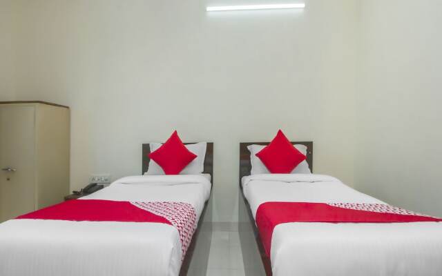 Capital O 22772 Hotel Vasantdashmi (purva)