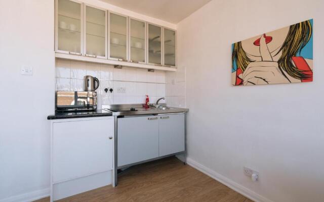 Modern Studio Flat. Central London. Zone 1.