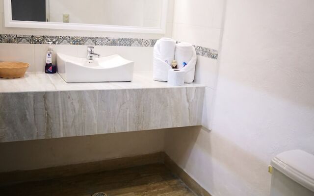 Cancun Plaza Condo Hotel