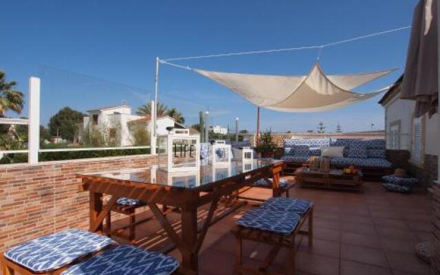 Villa Colibrí, Villa Mediterranea