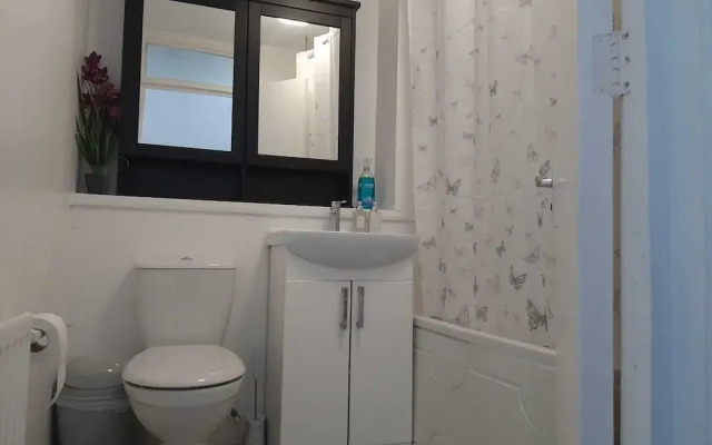 Beautiful 1-bed House by Manchester City Stadium