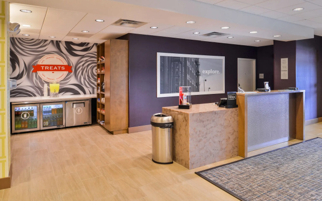 Hampton Inn & Suites St. Paul Oakdale/Woodbury
