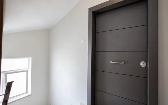 Live Like a Local in a Stylish Home!