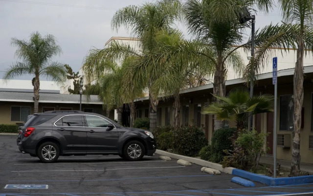 Sands Motel